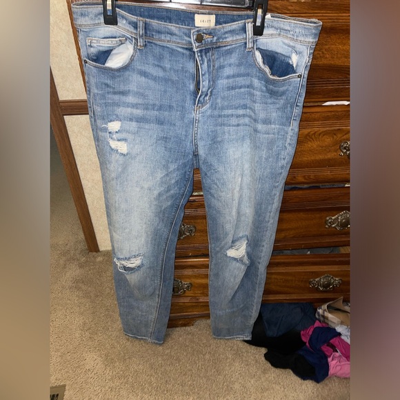 Id:23 ankle length jeans midrise size 32 - Picture 1 of 3